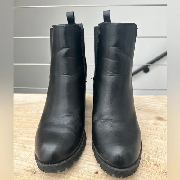 Soda Black Chunky Chelsea Combat Boots Lug Sole Pull On Ankle Boots | Size 9 - Picture 5 of 9